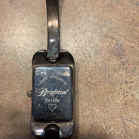 Brighton watches (2) included with case - Picture 4 of 6